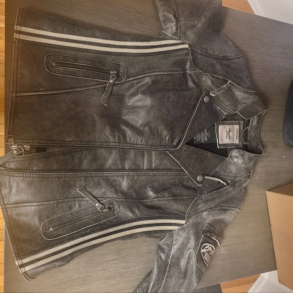 Leather Harley-Davidson Jacket - Picture 1 of 4